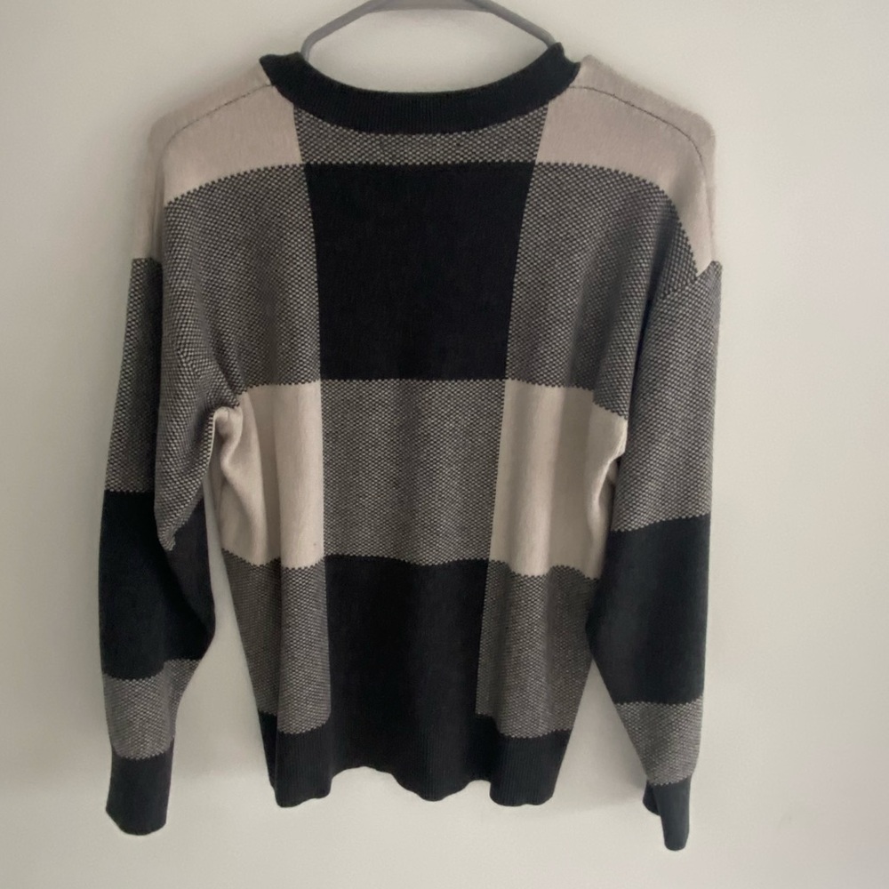 Tahari Charcoal and Cream Plaid Crewneck Sweater